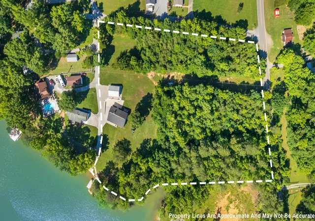 Homes for sale in Decatur, TN | 149 Ledford Ln, Decatur, TN 37322 | MLS# 1536257