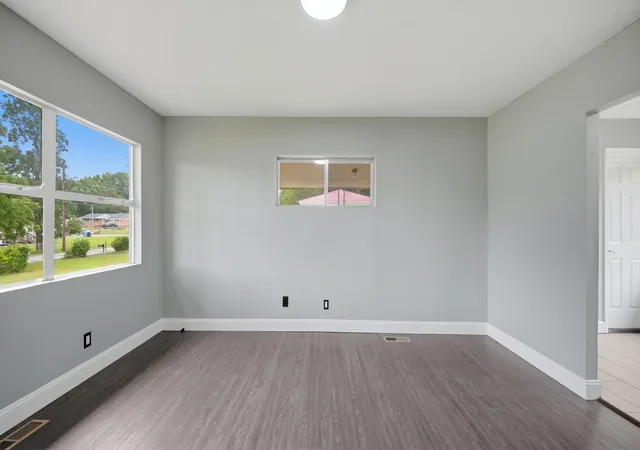 Photo 4 of Single family home for sale at 5012 Irvin Rd, Chattanooga, TN 37416 | MLS# 1536486 | Listing updated on 2026-06-10