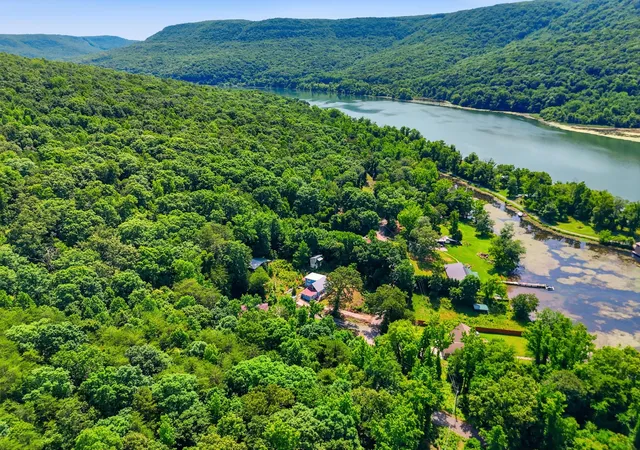Homes for sale in Whitwell, TN | 10153 Mullins Cove Rd, Whitwell, TN 37397 | MLS# 1536060