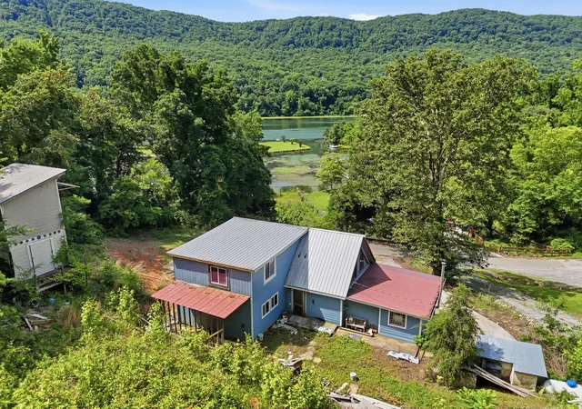 Homes for sale in Whitwell, TN | 10153 Mullins Cove Rd, Whitwell, TN 37397 | MLS# 1536060
