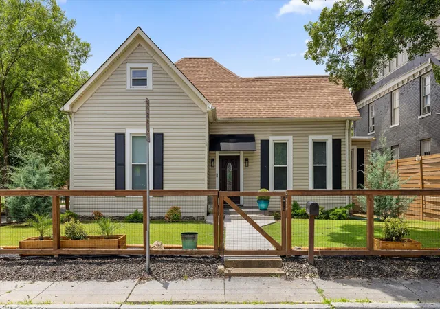 Homes for sale in Chattanooga, TN | 1514 Bailey Ave, Chattanooga, TN 37404 | MLS# 1537333