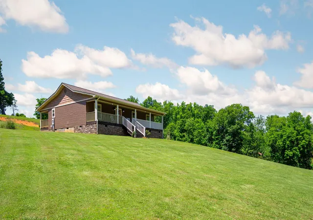 Homes for sale in Whitwell, TN | 8851 Ra Griffith Hwy, Whitwell, TN 37397 | MLS# 1536173