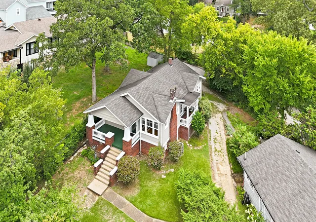 Photo 1 of Single family home for sale at 1317 Russell St, Chattanooga, TN 37405 | MLS# 1536267 | Listing updated on 2026-08-31