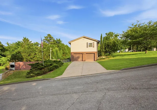 Homes for sale in Chattanooga, TN | 601 Highview Cir, Chattanooga, TN 37415 | MLS# 1536528
