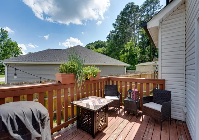 Photo 4 of Single family home for sale at 1329 Greenwood Rd, Chattanooga, TN 37411 | MLS# 1536617 | Listing updated on 2026-09-28