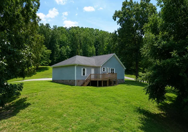 Photo 3 of Single family home for sale at 29 Ridgeland Trl, Whitwell, TN 37397 | MLS# 1536380 | Listing updated on 2026-10-05