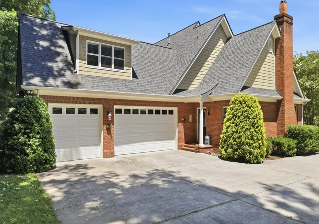 Photo 4 of Sale Pending at 9542 Legacy Oaks Dr, Ooltewah, TN 37363 | MLS# 1536397 | Listing updated on 2026-09-21