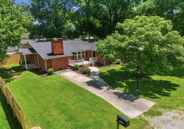 Homes for sale in South Pittsburg, TN | 1819 Hamilton Ave, South Pittsburg, TN 37380 | MLS# 1536325