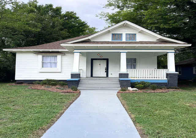 Photo 1 of Single family home for sale at 2205 Kirby Ave, Chattanooga, TN 37404 | MLS# 1536403 | Listing updated on 2026-09-16