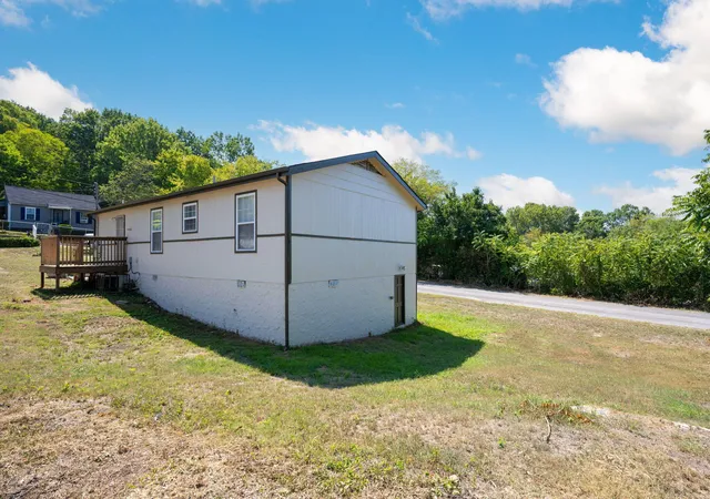 Photo 23 of Single family home for sale at 2429 13th Avenue, Chattanooga, TN 37407 | MLS# 1536643 | Listing updated on 2026-06-12