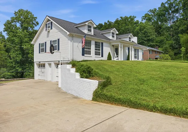Homes for sale in Chattanooga, TN | 109 Pine Cone Ln, Chattanooga, TN 37415 | MLS# 1537619