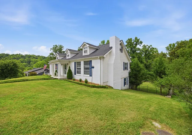 Homes for sale in Chattanooga, TN | 109 Pine Cone Ln, Chattanooga, TN 37415 | MLS# 1537619