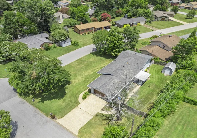 Homes for sale in Hixson, TN | 4108 Forest Plaza Dr, Hixson, TN 37343 | MLS# 1536399