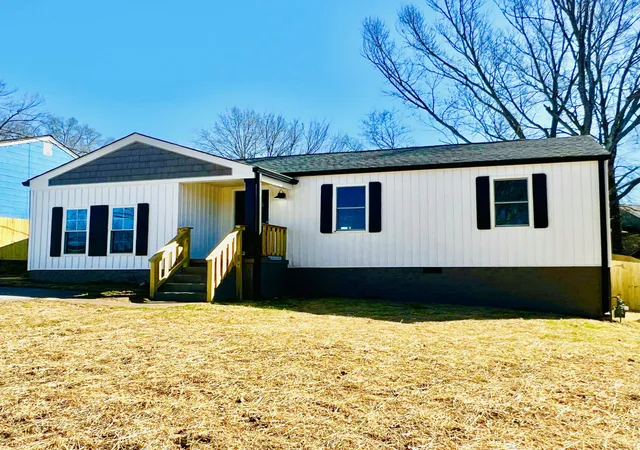 Photo 1 of Single family home for sale at 2106 Mcbrien Rd, Chattanooga, TN 37412 | MLS# 1536932 | Listing updated on 2026-06-17