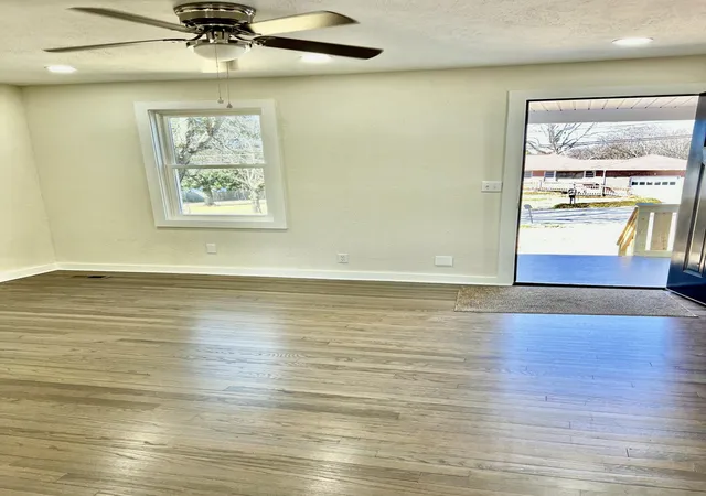 Photo 4 of Single family home for sale at 2106 Mcbrien Rd, Chattanooga, TN 37412 | MLS# 1536932 | Listing updated on 2026-06-17