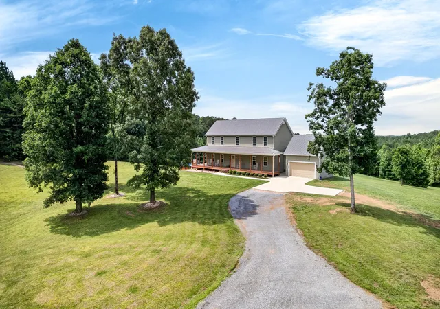 Homes for sale in Old Fort, TN | 7000 Spring Pl Rd Se, Old Fort, TN 37362 | MLS# 1536483