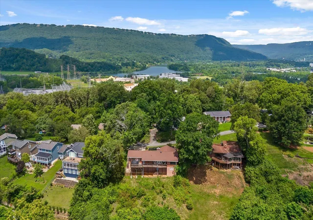 Homes for sale in Chattanooga, TN | 302 Walsh Rd #0, Chattanooga, TN 37405 | MLS# 1536672