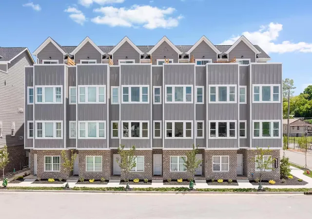 2nd image of 917 E 17th St #105, Chattanooga, TN 37408 | MLS# 1536978