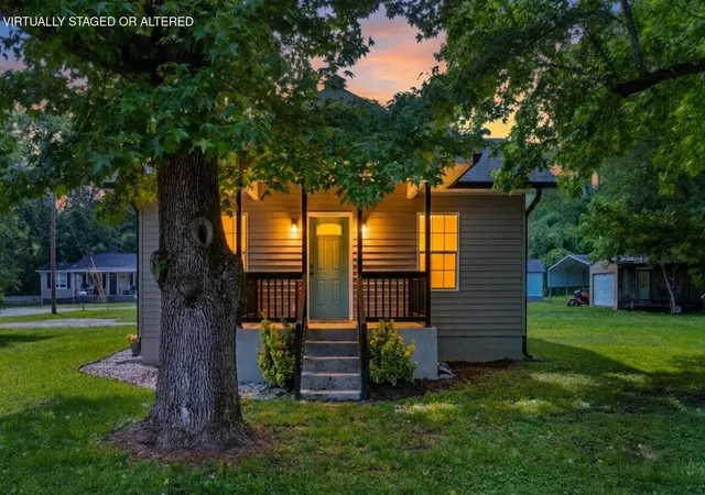 Homes for sale in Soddy Daisy, TN | 9855 Walnut St, Soddy Daisy, TN 37379 | MLS# 1536615