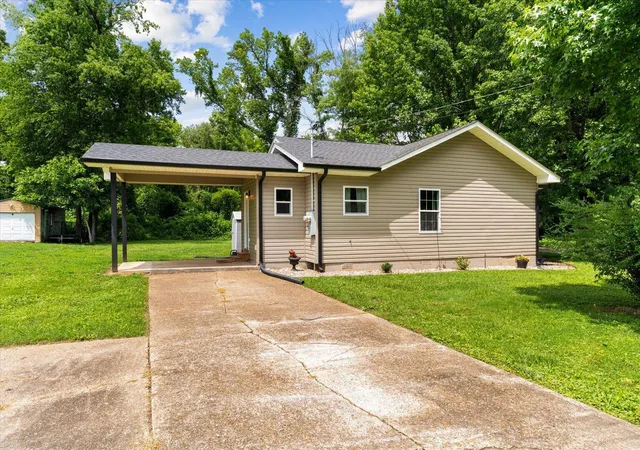 Homes for sale in Soddy Daisy, TN | 9855 Walnut St, Soddy Daisy, TN 37379 | MLS# 1536615