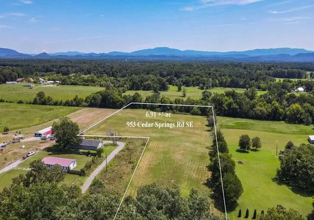 Photo 1 of Sale Pending at 953 Cedar Springs Rd Se, Cleveland, TN 37323 | MLS# 1536596 | Listing updated on 2026-09-08