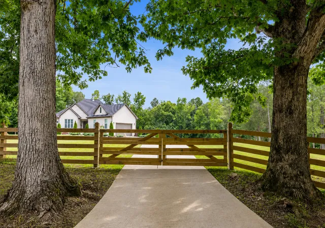 Homes for sale in Old Fort, TN | 505 Washboard Rd Se, Old Fort, TN 37362 | MLS# 1536741