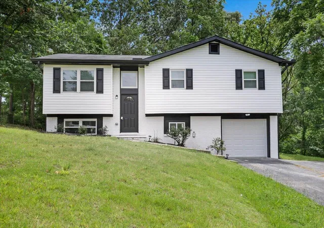 1st image of 416 Northmont Rd, Hixson, TN 37343 | MLS# 1537121