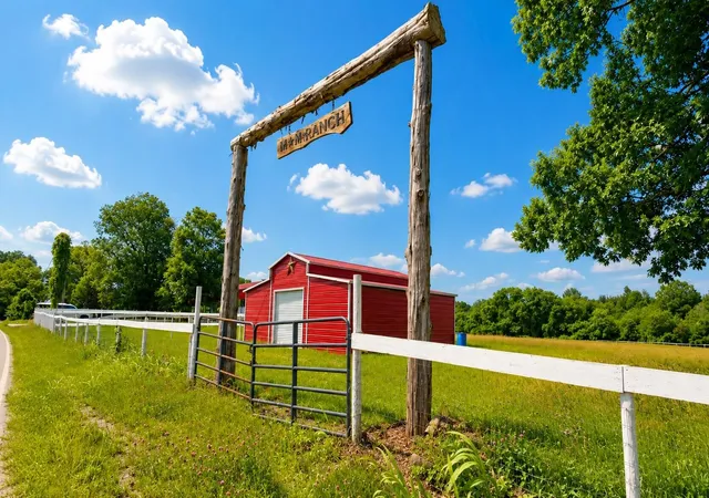 Homes for sale in Altamont, TN | 2224 Gap Rd, Altamont, TN 37301 | MLS# 1536692