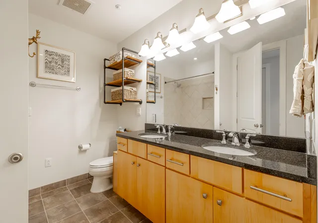 Homes for sale in Chattanooga, TN | 4 Cherokee Blvd #306, Chattanooga, TN 37405 | MLS# 1536722