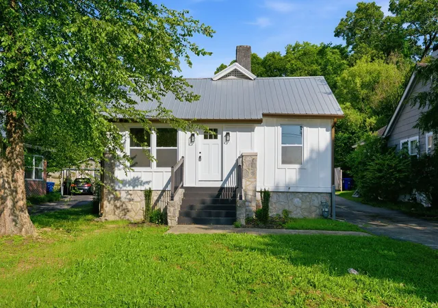 Photo 1 of Single family home for sale at 27 Vista Dr, Chattanooga, TN 37411 | MLS# 1537314 | Listing updated on 2026-06-24