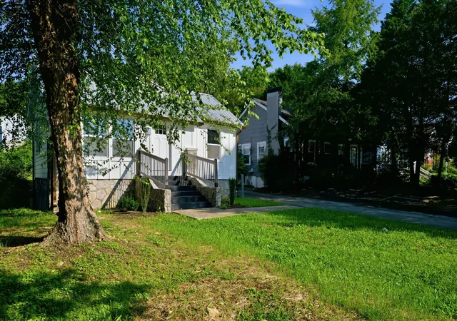 Photo 2 of Single family home for sale at 27 Vista Dr, Chattanooga, TN 37411 | MLS# 1537314 | Listing updated on 2026-06-24