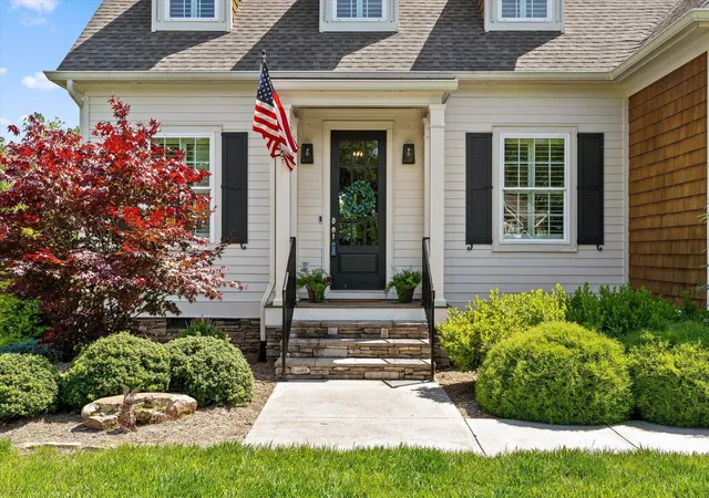 2nd image of 1908 Wagon Ln, Signal Mountain, TN 37377 | MLS# 1536671