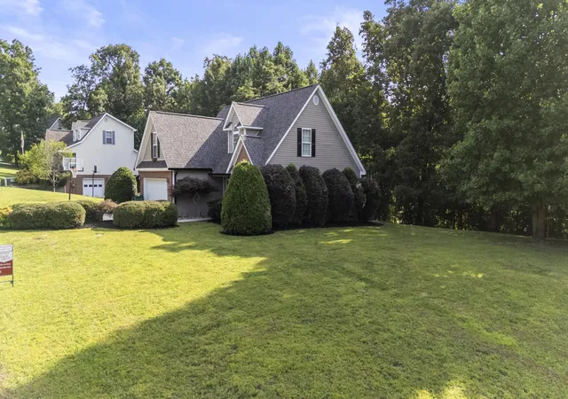 Homes for sale in Soddy Daisy, TN | 9108 Broad Leaf Ln, Soddy Daisy, TN 37379 | MLS# 1537461