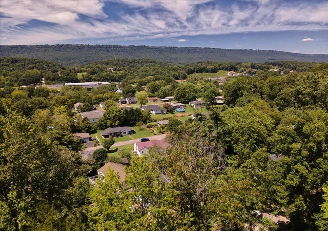 Photo 34 of Single family home for sale at 4802 Alpine Dr, Chattanooga, TN 37415 | MLS# 1536820 | Listing updated on 2026-09-13