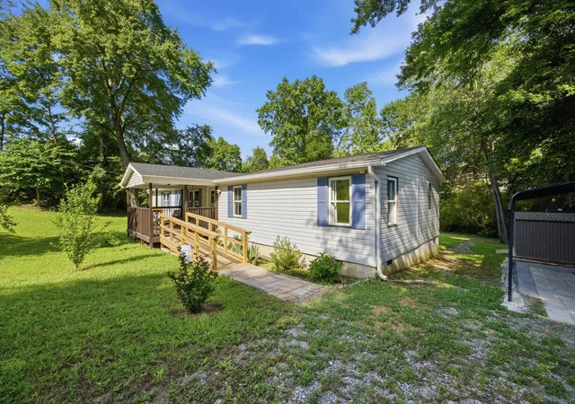 Homes for sale in Soddy Daisy, TN | 1713 Santa Barbara Cir, Soddy Daisy, TN 37379 | MLS# 1536658