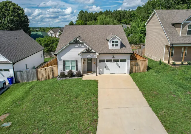 Photo 3 of Sale Pending at 8019 Cobblestone Dr Sw, Cleveland, TN 37311 | MLS# 1536674 | Listing updated on 2026-09-04
