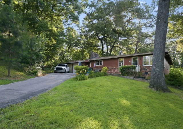 Photo 3 of Sale Pending at 7646 N Bishop Dr #116, Chattanooga, TN 37416 | MLS# 1536913 | Listing updated on 2026-07-31