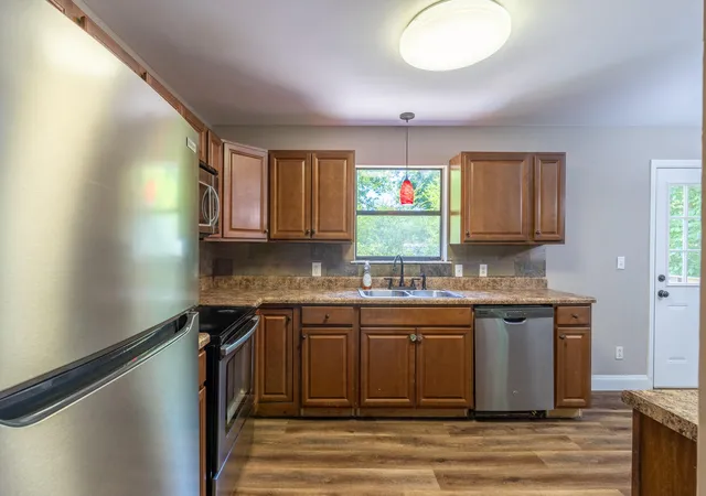 Photo 3 of Single family home for sale at 1617 N Chester Rd, Hixson, TN 37343 | MLS# 1536739 | Listing updated on 2026-09-30