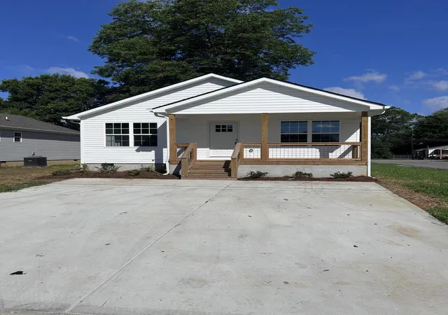 Photo 20 of Single family home for sale at 2637 N Beech St, Chattanooga, TN 37406 | MLS# 1536746 | Listing updated on 2026-06-15