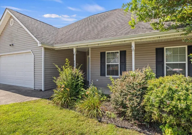 2nd image of 464 Glenn Wade Dr, Rossville, GA 30741 | MLS# 1537980