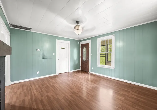 Photo 2 of Single family home for sale at 960 Beason Dr, Chattanooga, TN 37405 | MLS# 1537855 | Listing updated on 2026-07-01