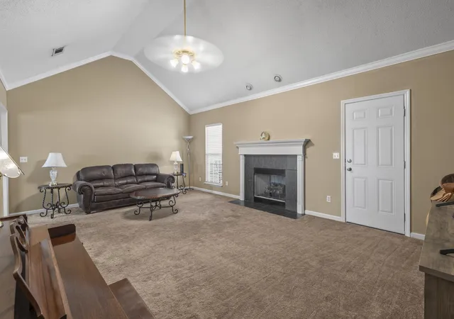 Photo 3 of Single family home for sale at 255 Bent Tree Dr, Ringgold, GA 30736 | MLS# 1536901 | Listing updated on 2026-07-13