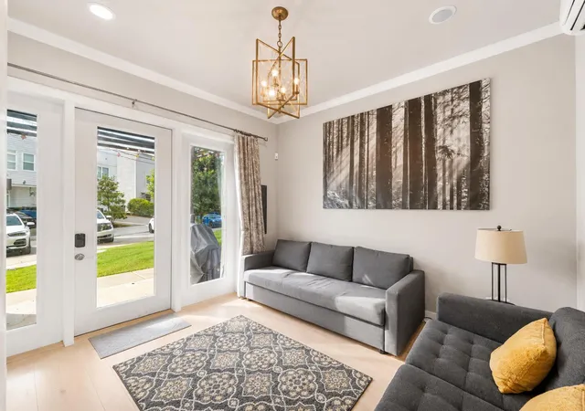 Photo 1 of Townhouse for sale at 3051 Saint Elmo Ave, Chattanooga, TN 37408 | MLS# 1536858 | Listing updated on 2026-08-29
