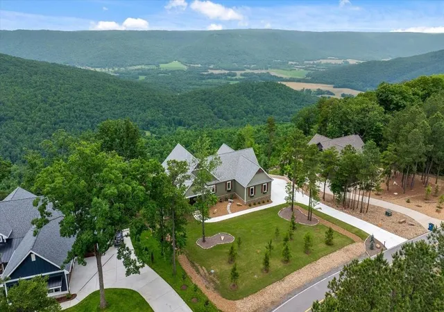 5th image of 4965 Crockett Pointe Rd, Jasper, TN 37347 | MLS# 1536900