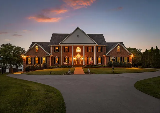 1st image of 7526 Twisting Creek Ln, Ooltewah, TN 37363 | MLS# 1536949