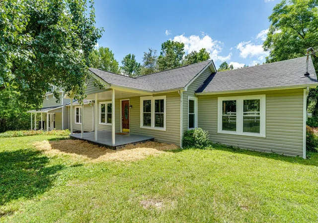 Homes for sale in La Fayette, GA | 7606 Hwy 95, La Fayette, GA 30728 | MLS# 1536891