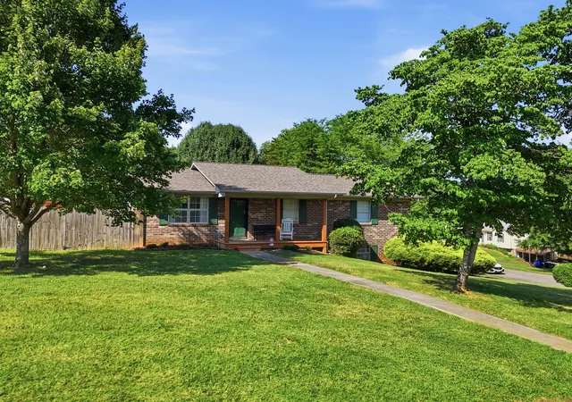 Homes for sale in Cleveland, TN | 215 Mapleton Dr Nw, Cleveland, TN 37312 | MLS# 1538278