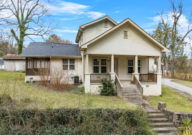Homes for sale in Chickamauga, GA | 205 Wheeler Ave, Chickamauga, GA 30707 | MLS# 1536924
