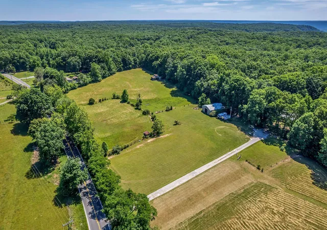 Homes for sale in Sewanee, TN | 18753 S Pittsburg Mountain Rd, Sewanee, TN 37375 | MLS# 1536953