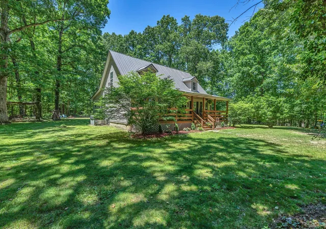 Homes for sale in Sewanee, TN | 18753 S Pittsburg Mountain Rd, Sewanee, TN 37375 | MLS# 1536953